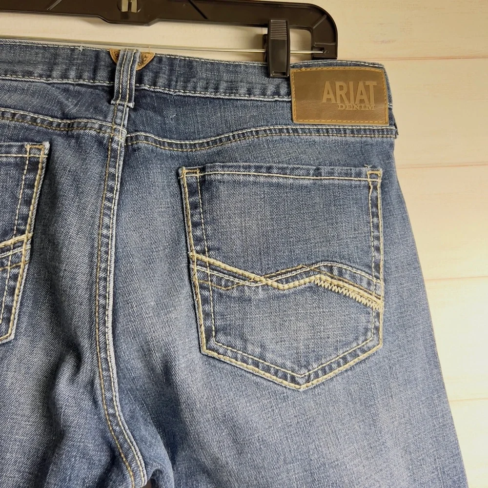 Ariat Mens M7 Rocker Straight Leg Jeans -35X31.25